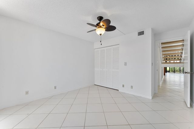 119 OLD MEADOW Way, Palm Beach Gardens, FL 33418