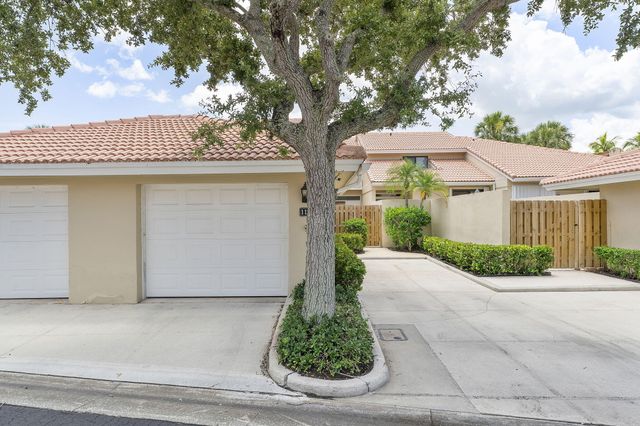 119 OLD MEADOW Way, Palm Beach Gardens, FL 33418