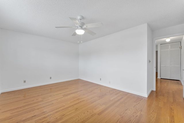 119 OLD MEADOW Way, Palm Beach Gardens, FL 33418