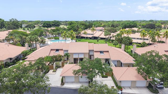 119 OLD MEADOW Way, Palm Beach Gardens, FL 33418