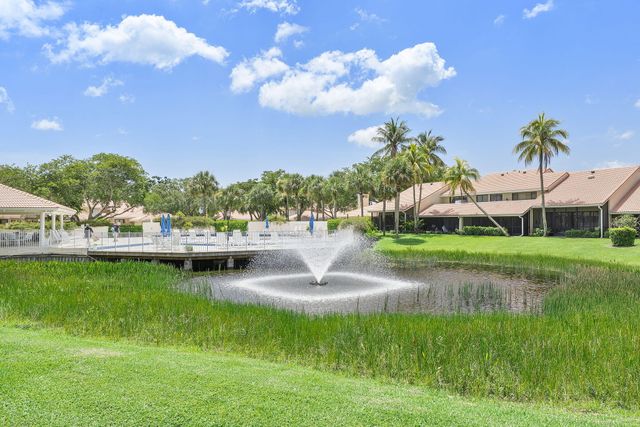 119 OLD MEADOW Way, Palm Beach Gardens, FL 33418