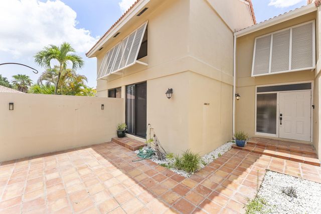 119 OLD MEADOW Way, Palm Beach Gardens, FL 33418