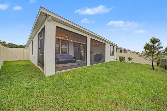 7815 WHEAT STONE DRIVE, Zephyrhills, FL 33540