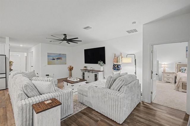 7815 WHEAT STONE DRIVE, Zephyrhills, FL 33540