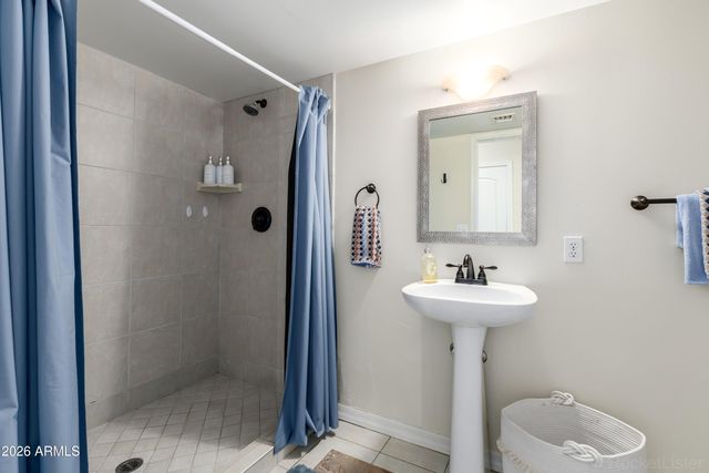 13022 N MOUNTAINSIDE Drive B, Fountain Hills, AZ 85268
