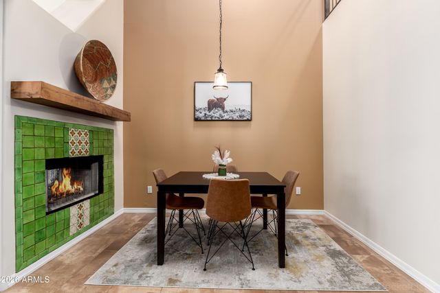 13022 N MOUNTAINSIDE Drive B, Fountain Hills, AZ 85268