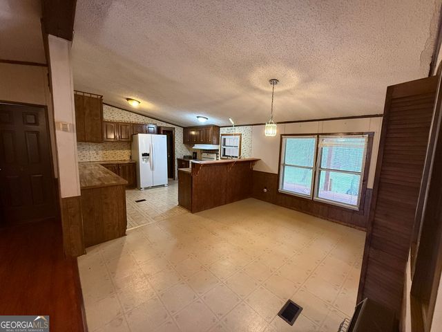 535 Old Stagecoach Road, Carrollton, GA 30116