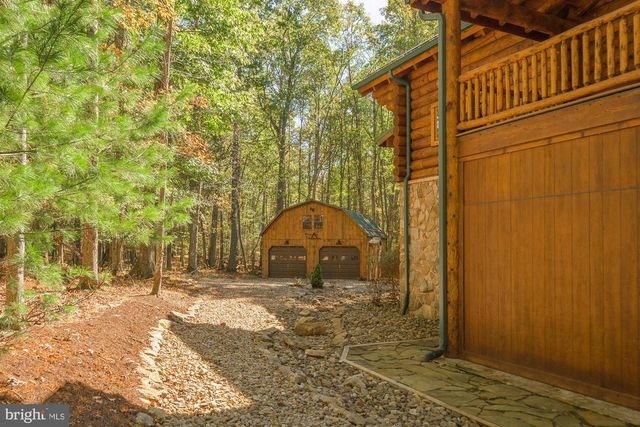 2725 STOCKSLAGER ROAD, Oakland, MD 21550