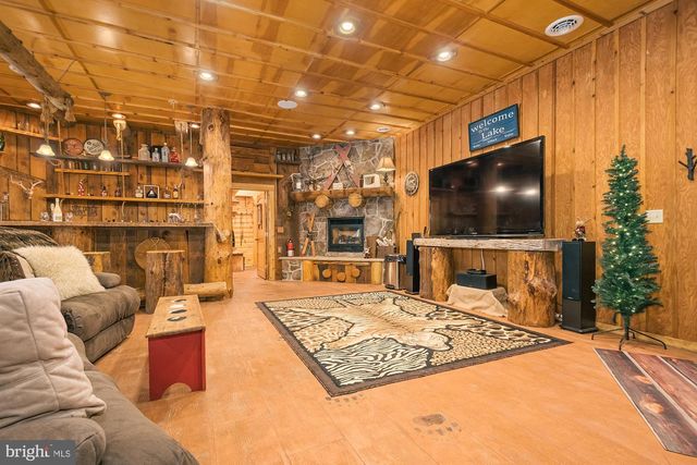 2725 STOCKSLAGER ROAD, Oakland, MD 21550
