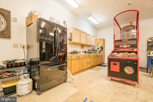 2725 STOCKSLAGER ROAD, Oakland, MD 21550