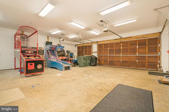 2725 STOCKSLAGER ROAD, Oakland, MD 21550