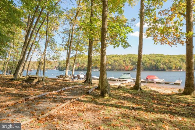 2725 STOCKSLAGER ROAD, Oakland, MD 21550