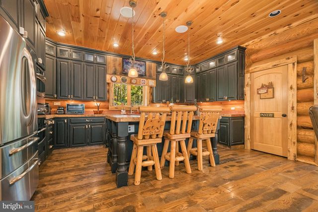 2725 STOCKSLAGER ROAD, Oakland, MD 21550