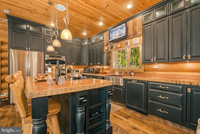 2725 STOCKSLAGER ROAD, Oakland, MD 21550