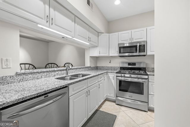 240 Renaissance Parkway NE APT 211, Atlanta, GA 30308