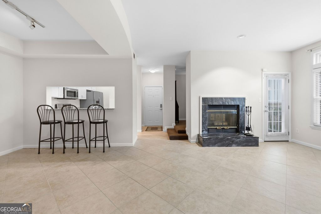 240 Renaissance Parkway NE APT 211, Atlanta, GA 30308