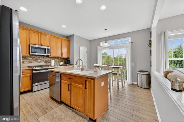 8617 CASCADE RD, Breinigsville, PA 18031