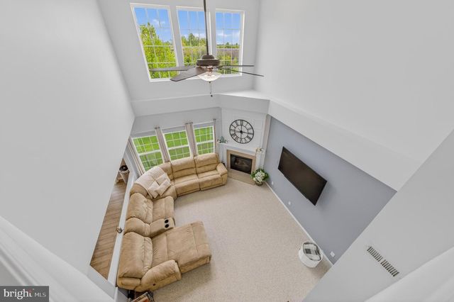 8617 CASCADE RD, Breinigsville, PA 18031