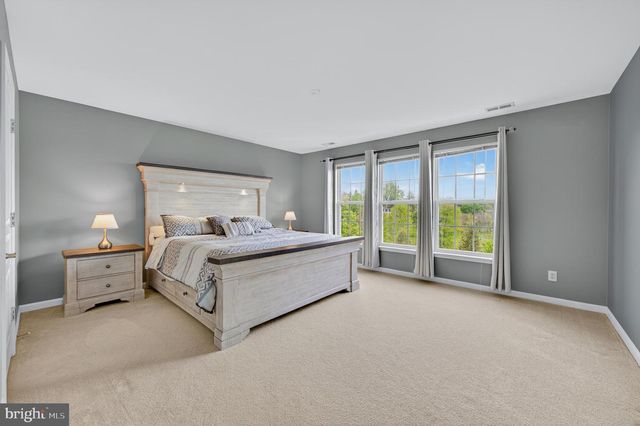 8617 CASCADE RD, Breinigsville, PA 18031