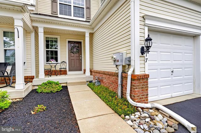 8617 CASCADE RD, Breinigsville, PA 18031