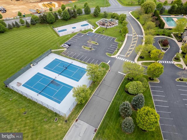 8617 CASCADE RD, Breinigsville, PA 18031