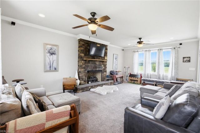 408 Wenger RD, Chesapeake, VA 23322