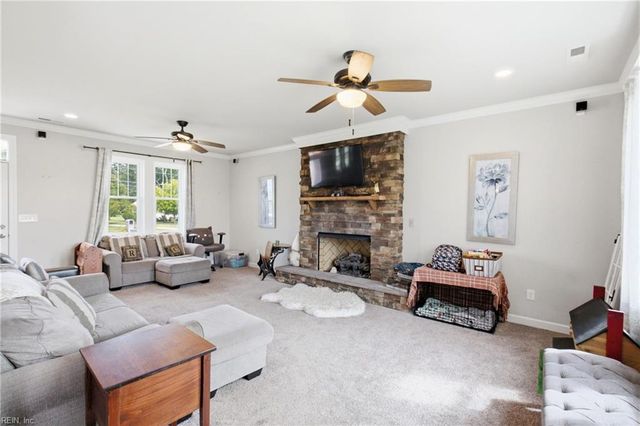 408 Wenger RD, Chesapeake, VA 23322
