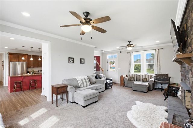 408 Wenger RD, Chesapeake, VA 23322