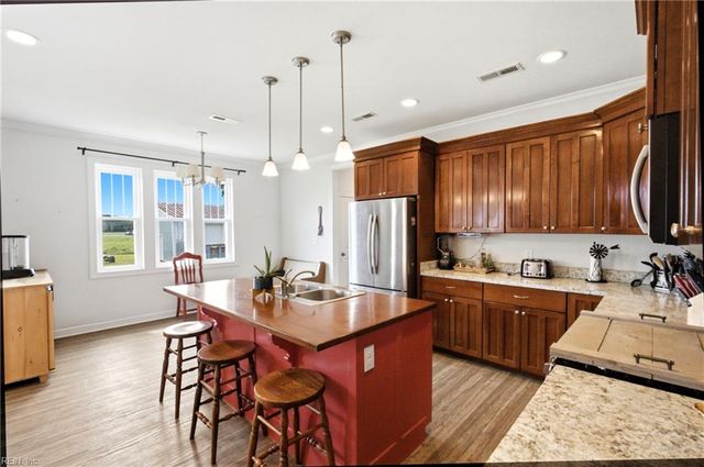 408 Wenger RD, Chesapeake, VA 23322