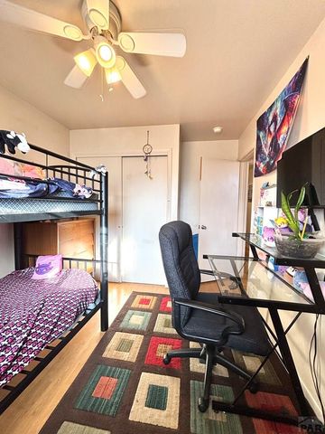 21 Glenmore Rd, Pueblo, CO 81001