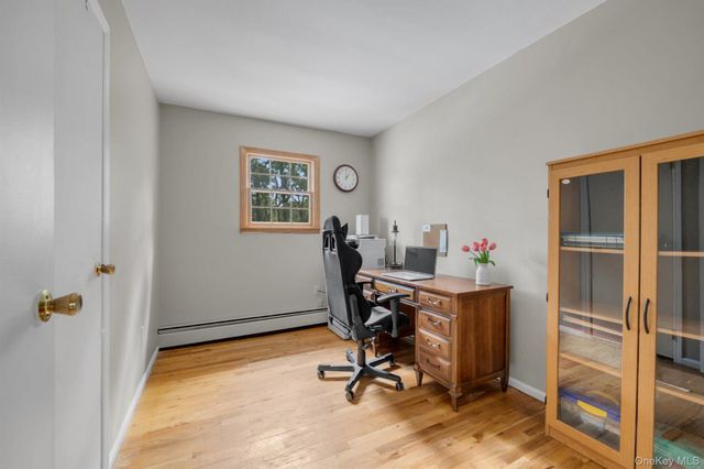 17 Broadview Avenue, Kings Park, NY 11754