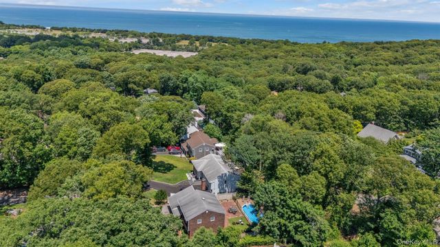 17 Broadview Avenue, Kings Park, NY 11754