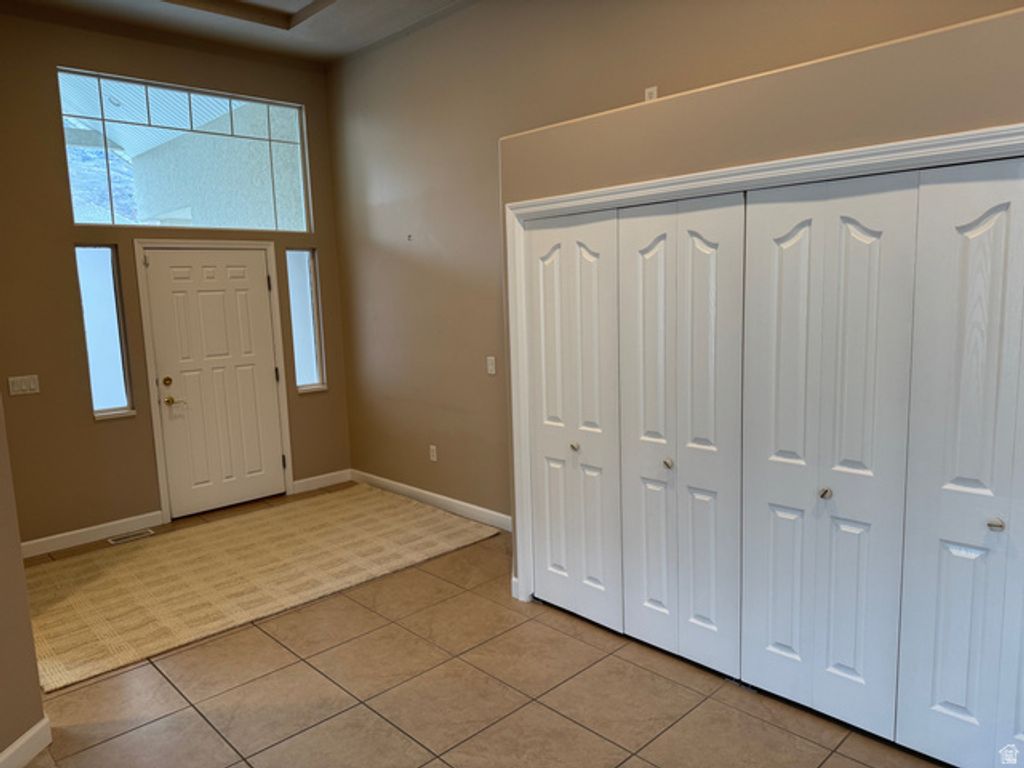 Image 2 of property listing at 14146 S SPYGLASS HILL DR, Draper, UT 84020