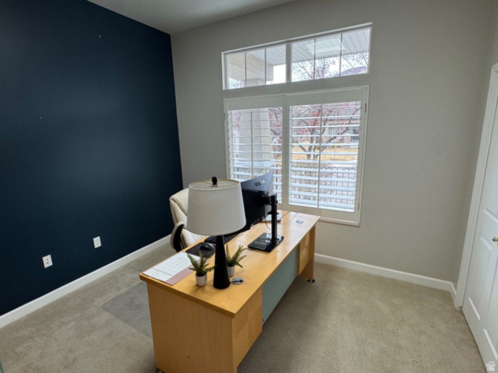 Image 13 of property listing at 14146 S SPYGLASS HILL DR, Draper, UT 84020