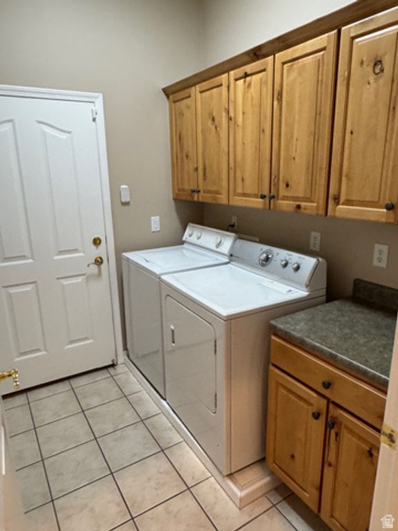 Image 15 of property listing at 14146 S SPYGLASS HILL DR, Draper, UT 84020