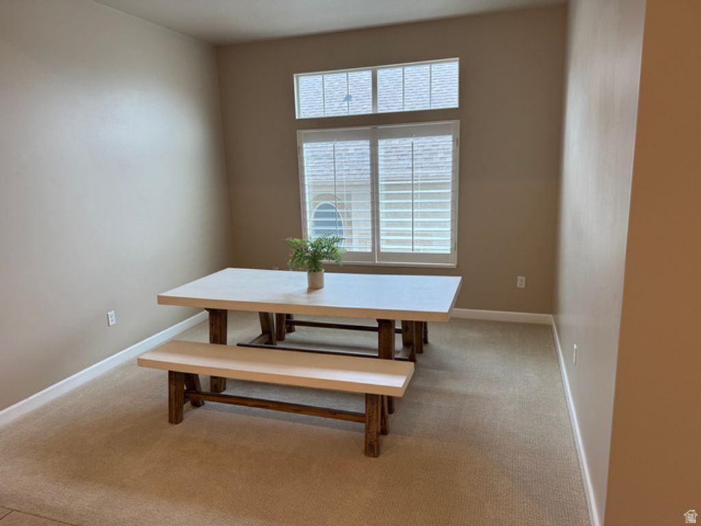 Image 7 of property listing at 14146 S SPYGLASS HILL DR, Draper, UT 84020