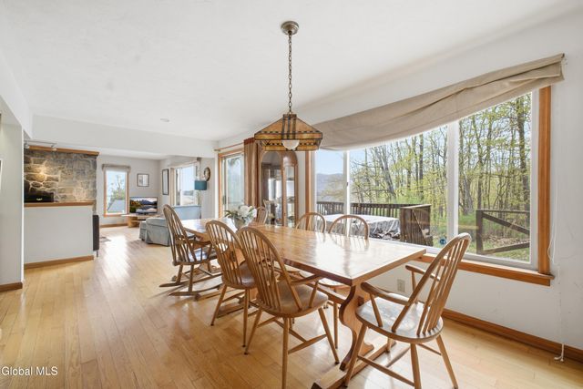 17 Dark Bay Lane, Queensbury, NY 12845