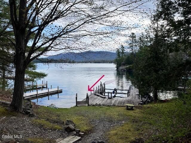 17 Dark Bay Lane, Queensbury, NY 12845