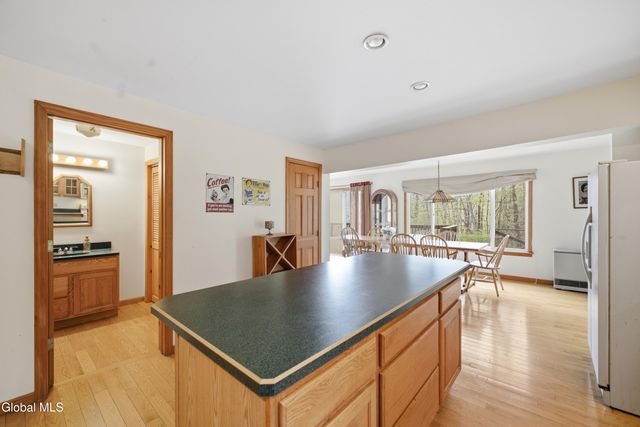 17 Dark Bay Lane, Queensbury, NY 12845