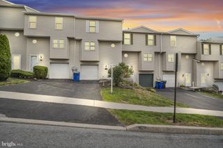 131 CHARTWOOD DR, Harrisburg, PA 17111