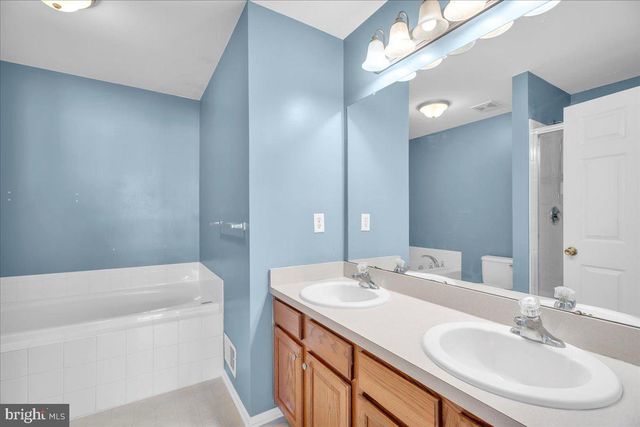 171 PENNSBURY LN, Woodbury, NJ 08096