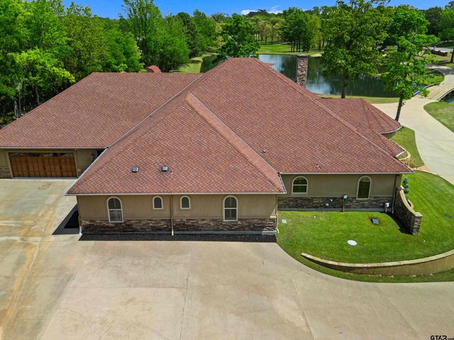 440 Susan Rd, Gladewater, TX 75647