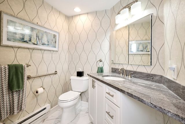 1001 Marina Dr 510, Quincy, MA 02171