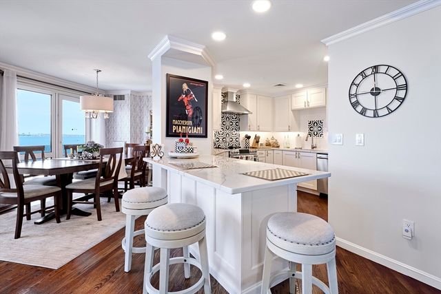 1001 Marina Dr 510, Quincy, MA 02171