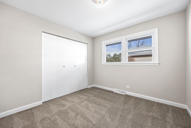 13601 Loomis Lane, Crestwood, IL 60418