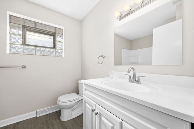 13601 Loomis Lane, Crestwood, IL 60418