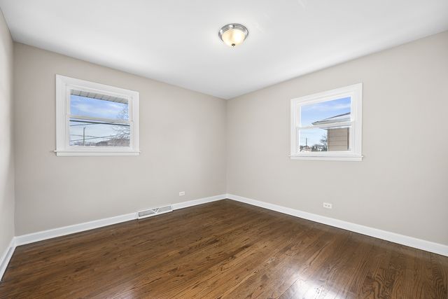 13601 Loomis Lane, Crestwood, IL 60418