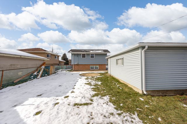 13601 Loomis Lane, Crestwood, IL 60418