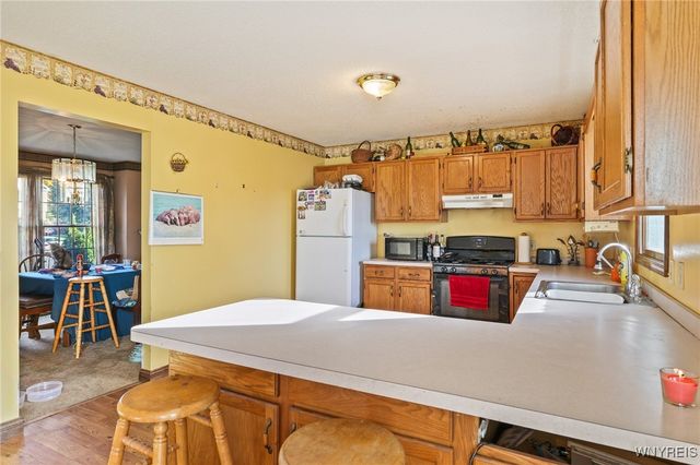 4400 Manor Lane, Hamburg, NY 14075