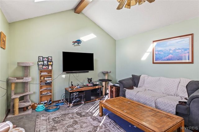 4400 Manor Lane, Hamburg, NY 14075